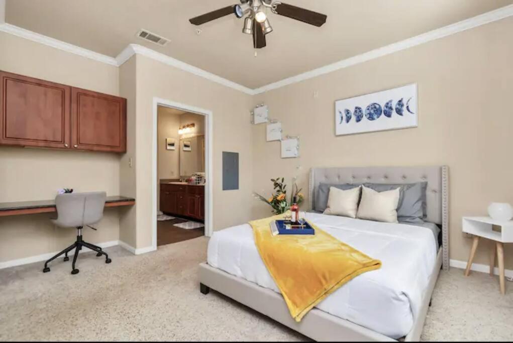 Modern Condo Near Texas Medical Center W Free Parking Houston Dış mekan fotoğraf