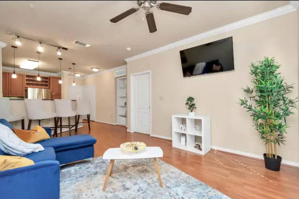 Modern Condo Near Texas Medical Center W Free Parking Houston Dış mekan fotoğraf